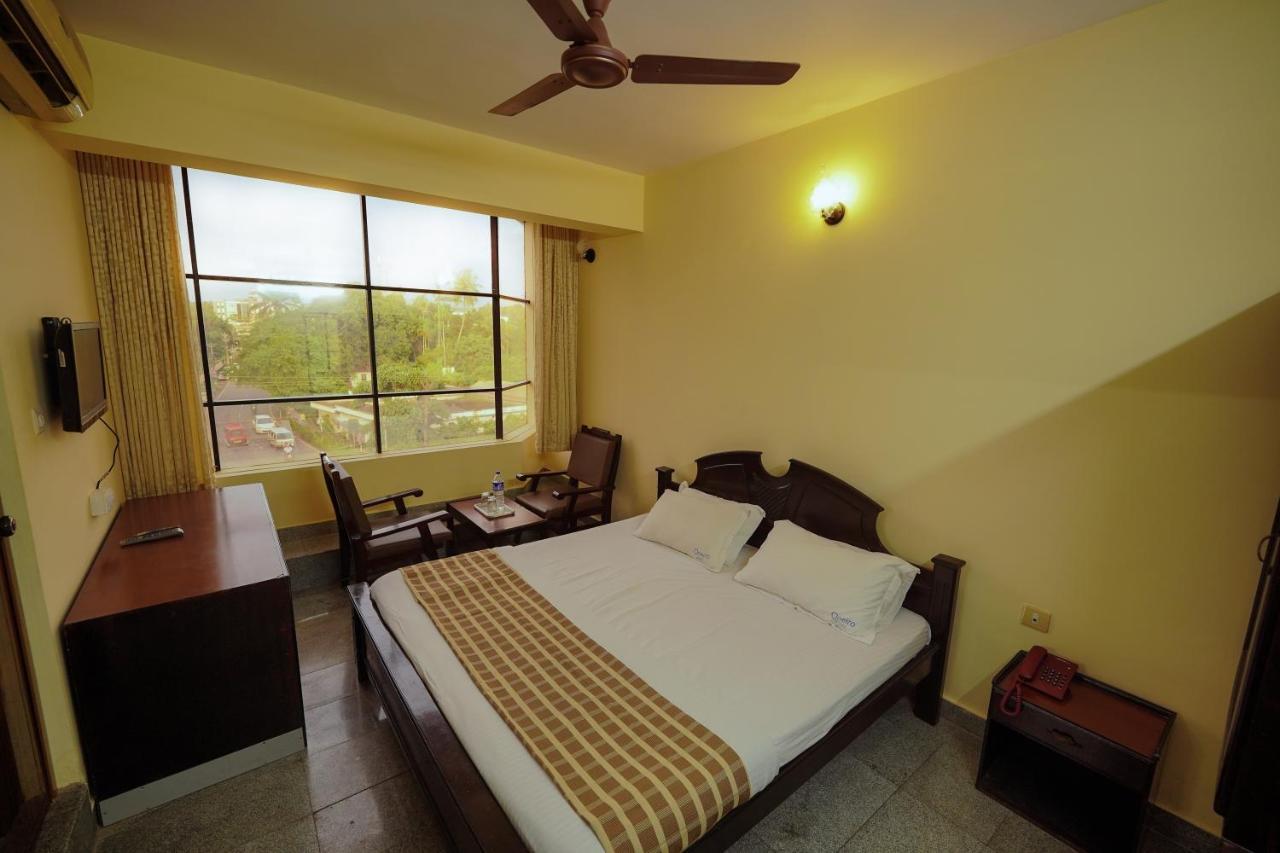 Hotel Oneiro Thrissur Extérieur photo