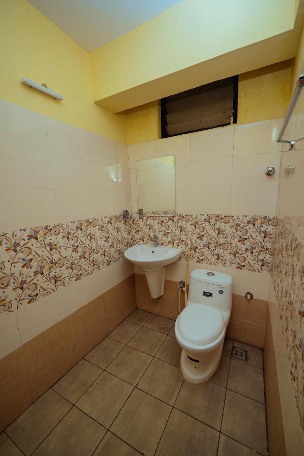 Hotel Oneiro Thrissur Extérieur photo