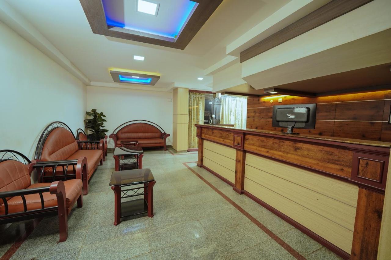 Hotel Oneiro Thrissur Extérieur photo